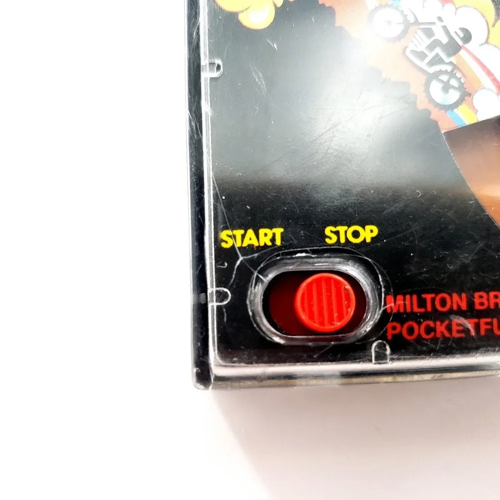 Vintage 1987 Tomy Pocketfuls Moto-Cross Pocket Game Handheld Toy Tested & Works
